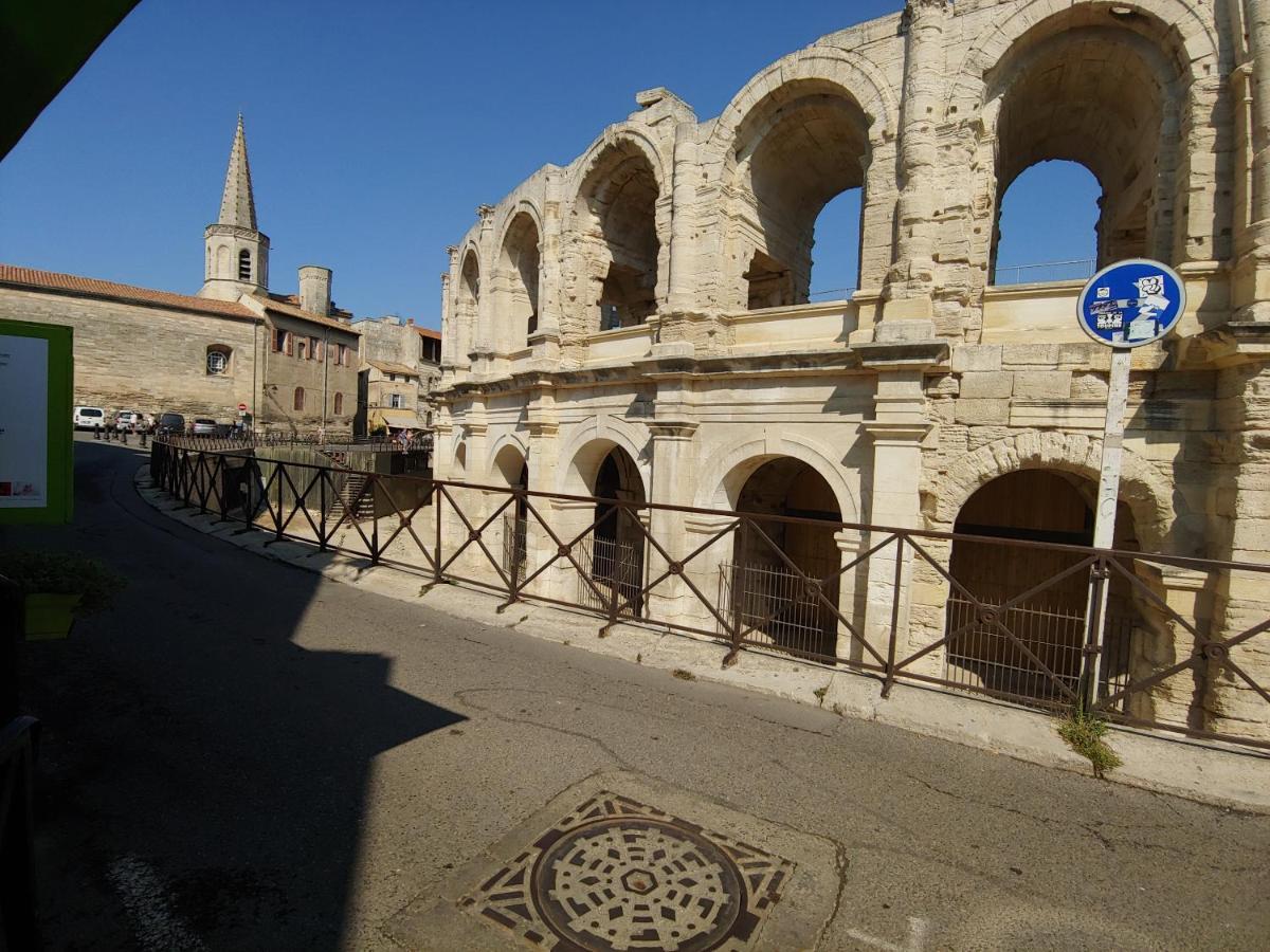 Charmante Maison Arlesienne A L'Ombre Des Arenes, De 2 A 5P Exterior photo