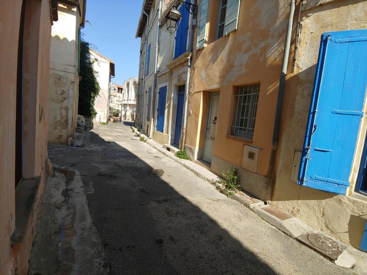 Charmante Maison Arlesienne A L'Ombre Des Arenes, De 2 A 5P Exterior photo
